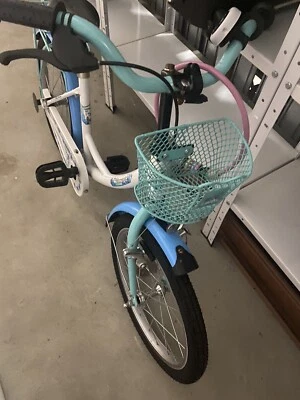 Fahrrad . Mit Hilfe Räder Für Anfänger - Bild 1 von 3