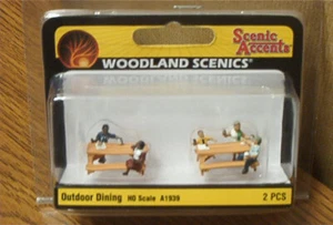 WOODLAND SCENICS Outdoor Dining HO Scale A1939 - Picture 1 of 1