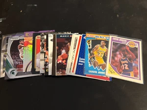 Lot of 21 Magic Johnson Los Angeles Lakers basketball cards - Picture 1 of 1