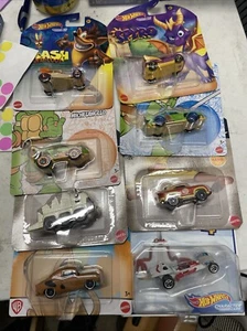 Hot Wheels Character Car Lot Of 11 Disney Mickey Buzz Hercules Woody More Sealed - Picture 1 of 11