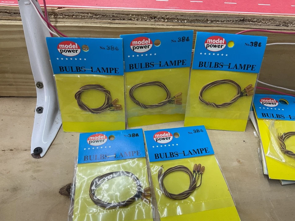 Model Power bulb lampe  - Image 1 of 3