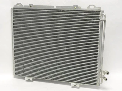 Condensador de aire acondicionado 15957CDPY flujo paralelo para Mercedes E420 1997 Foto 1 de 2