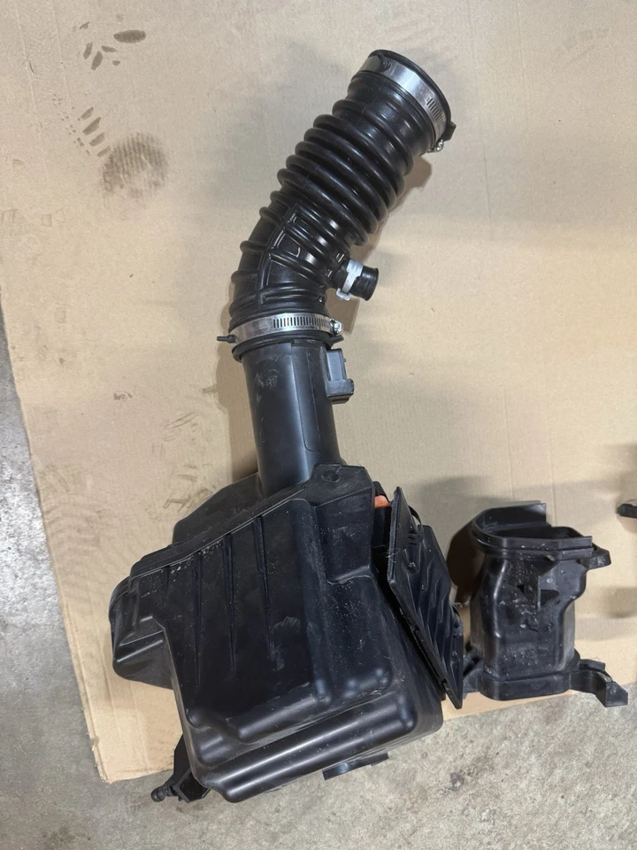 Kit de inducción de admisión de aire 370z Nismo con filtro 2009-2020 Foto 1 de 3