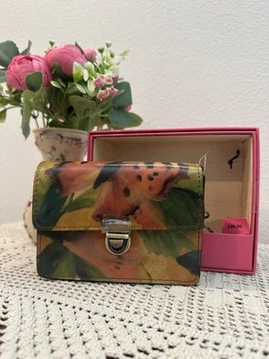 Patricia Nash 水彩蝴蝶皮革腕带 — 第 1/2 张图片