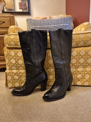 Botas de tacón Banana Republic para mujer de cuero negro talla 8,5 Foto 1 de 4