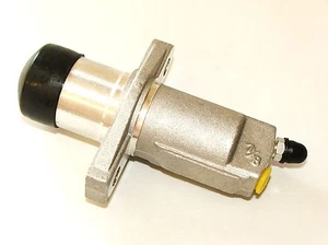 KUPPLUNGSNEHMERZYLINDER MASERATI QUATTROPORTE, MISTRALE + MEXICO AB 1968  - Bild 1 von 1