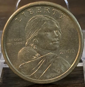 2000 P SAC$1 Sacagawea One Dollar Coin Us Liberty Gold Color Philadelphia - Picture 1 of 6