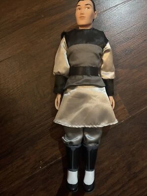 Boneco Disney Store Mulan Li Shang clássico príncipe guerreiro chinês 12" - Imagem 1 de 4