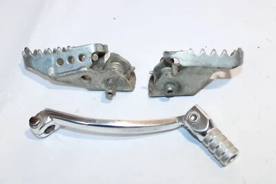 Juego de clavijas reposapiés izquierdo derecho Yamaha Ttr125le 2005-2024 Foto 1 de 4