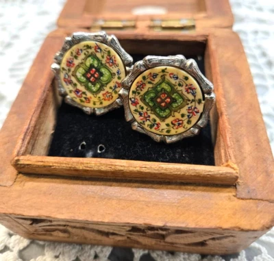 Vintage men's cufflinks large retro carved wood box — 第 1/4 张图片