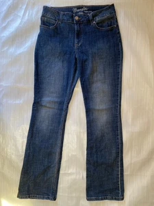Wrangler Boot Cut Jeans Mid Rise Faded Classic Fit Blue Denim Womens Size 11x34 - Picture 1 of 18