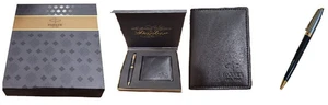 @ Penna a sfera Parker colore corpo nero e argento blu con porta carte di credito - Foto 1 di 5