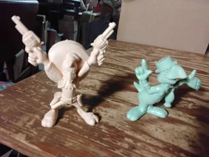 Original Marx DISNEY PANCH0 and JOSE Character Figures Playhouse Playset - Picture 1 of 3
