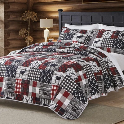 Cabin Quilt Set Queen, Christmas Rustic Quilt Coverlet Bed Set, 3-Piece Lightwei - Image 1 of 4