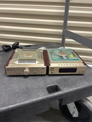 Vintage GPX Compact CD Player Stereo Home Music System AM/FM - Image 1 of 4