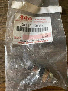 NUEVO JUEGO DE TERMINALES DE CEPILLO GENUINO SUZUKI 31130-13E00 DR350 GSX-R750 - Imagen 1 de 4