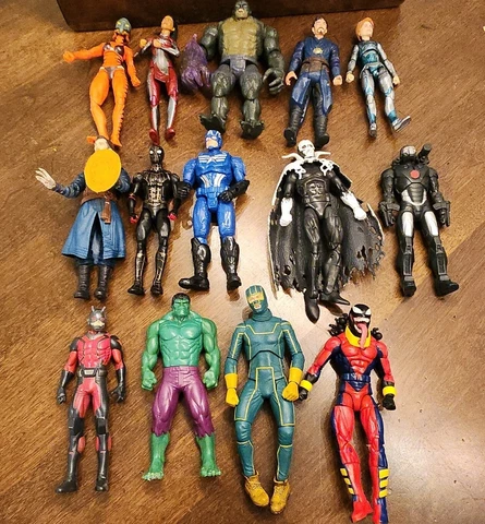Marvel Legends Action Figure Lot Avengers Spiderman Iron Man Dr Strange assorted Cover