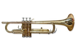 Yamaha Standard Trumpet - Gold w/Mouthpiece & Hard Case U94590 - Picture 1 of 7