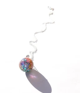 Resin warm butterfly pendant - Picture 1 of 2