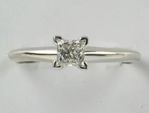 STUNNING 14k WHITE GOLD 0.40 CARAT SOLITAIRE DIAMOND ENGAGEMENT RING size 6.75 - Picture 1 of 12