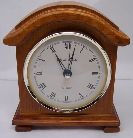 Daniel Dakota Quartz Oak Case Mantle Clock Cover