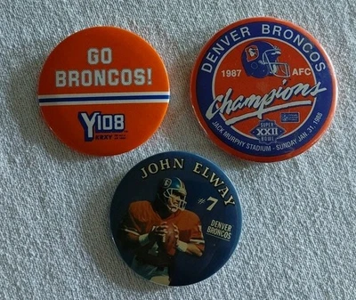 Paquete de prendedores vintage de 3 botones de los Denver Broncos John Elway NFL Foto 1 de 3