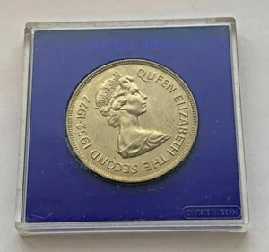 1977 GIBRALTAR 25 PENCE JUBILEE QUEEN ELIZABETH COIN  - Picture 1 of 6