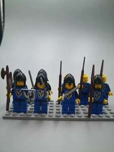 9 Lego Ritter Figuren Falkenritter mit Zubehör - Picture 1 of 4