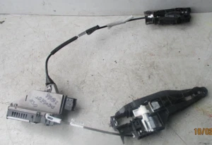 Peugeot 208 OSR 2013 conductor lateral puerta trasera bloqueo con mango 9812501380 - Imagen 1 de 12