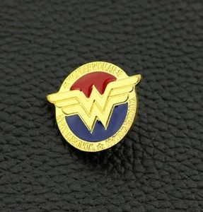 Classic WONDER WOMAN LOGO pin Cap lapel GOLD COLOR Cosplay collectible US seller - Picture 1 of 8