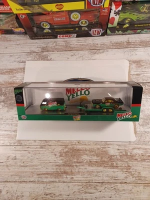 Juego Dodge Van 67 M2 Machines MELLO AMARILLO 67 y Plymouth 71 Hemi Cuda Chase Foto 1 de 4