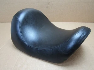 Harley Davidson VRSCAW V-Rod 1250 2010 41,682 miles riders seat saddle (12520) - Picture 1 of 13