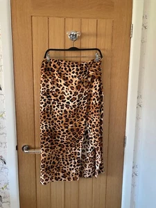 BNWT ZARA Animal Print Skirt Size M - Picture 1 of 8