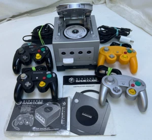 Nintendo Gamecube Console DOL-001 w/GameBoy Player, 4 Controllers & Memory Card - Picture 1 of 11
