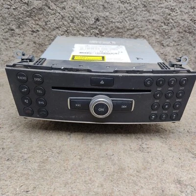 Mercedes W204 C Class Radio CD Player Stereo Heat Unit 2049069701 2049061500 - Image 1 of 4