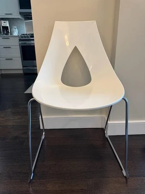 Silla de comedor Archirivolto Tulippe hecha en Portugal por Nastro Foto 1 de 4