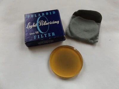 Polaroid series VII polarizing lens filter in good condition in original box - Image 1 of 2