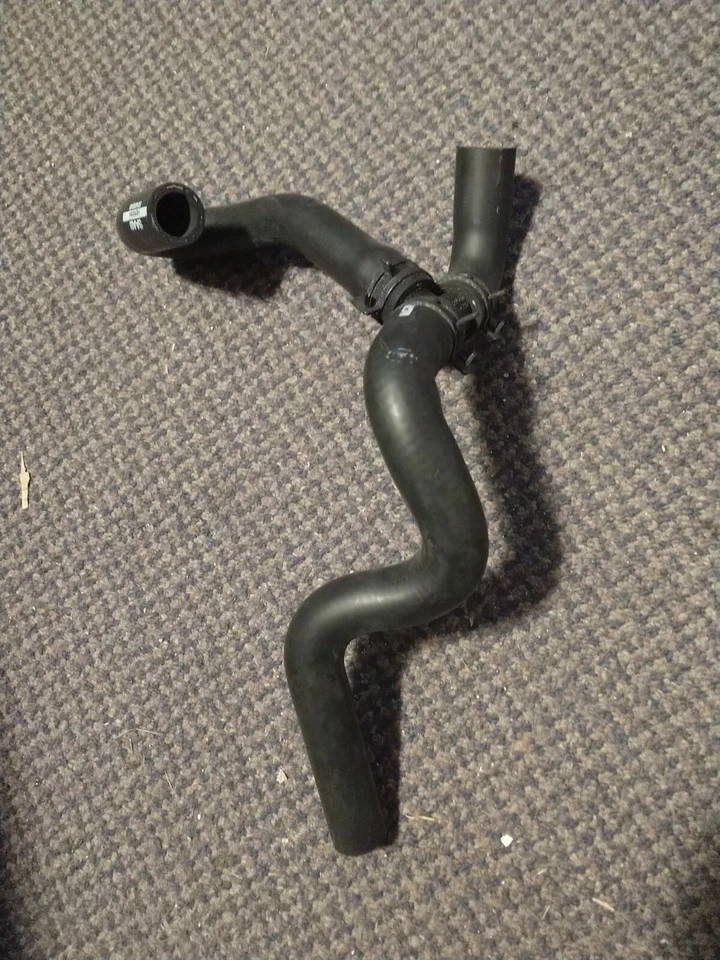 NEW OE Saab 9-5 Engine Coolant Hose 5048848 Fits 2003 to 2009 - Image 1 of 1