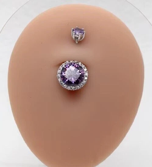 Anillo para mujer ombligo amatista púrpura corte redondo de 1 quilate chapado en oro blanco de 14 quilates. Foto 1 de 4
