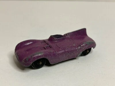 VINTAGE Tootsietoy Purple Jag Jaguar Diecast Metal Car Chicago - Image 1 of 4