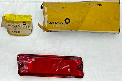 Pontiac Lemans Station Wagon 1973 lado izquierdo trasero marcador lateral lente moldura NOS GM Foto 1 de 4