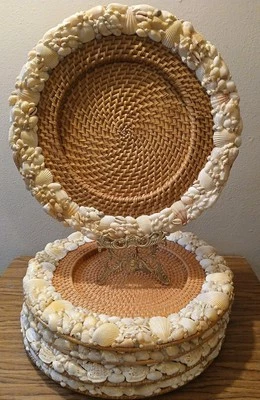 "5 piezas) Cargador de ratán con borde de concha marina Pottery Barn tejido a mano playa 15"" de ancho x 1,5""" Foto 1 de 4