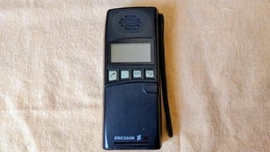 Vintage Cell Phone Ericsson GH Hotline - Photo 1 sur 3