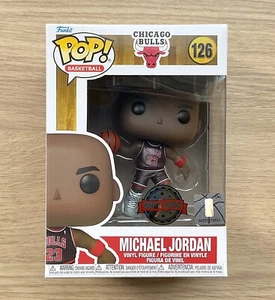 Funko Pop Basketball Michael Jordan Chicago Bulls #126 + Free Protector - Picture 1 of 6