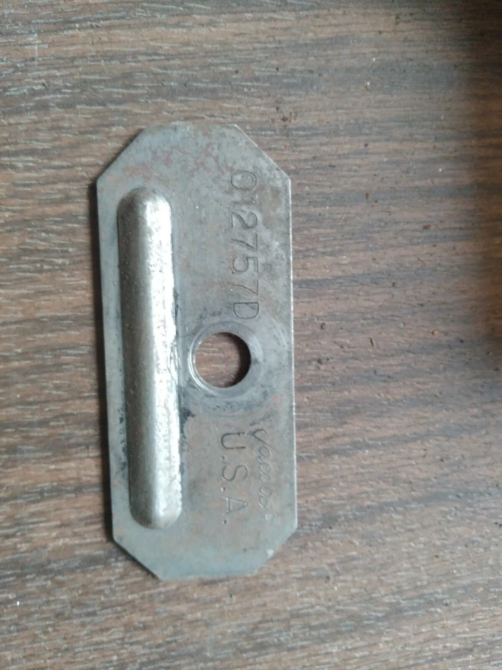 Used OEM Jake Brake Cover Plate for Mack Jacobs 012757 - Image 1 of 1