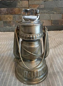 Vintage Lantern Shaped Table Lighter Butane Metal Collectable Novelty - Picture 1 of 8