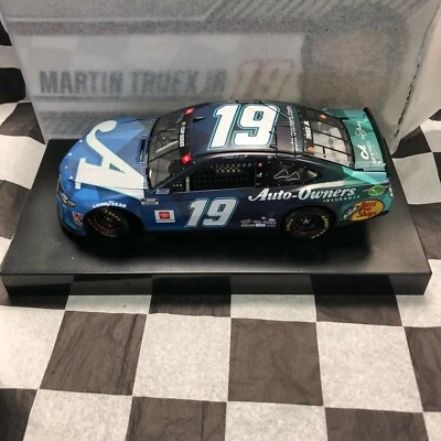Martin Truex Jr. #19 Auto Proprietari Assicurazione Sherry Forte 2020 Camry - Immagine 1 di 4