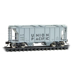 MICRO TRAINS  095 00 032 N UNION PACIFIC NEW 2-BAY COVERED HOPPER RD #11449 - Picture 1 of 1