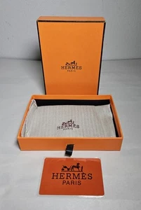 Geniune HERMES Paris iPhone 4G & Cloth Case Gift Box - Picture 1 of 9