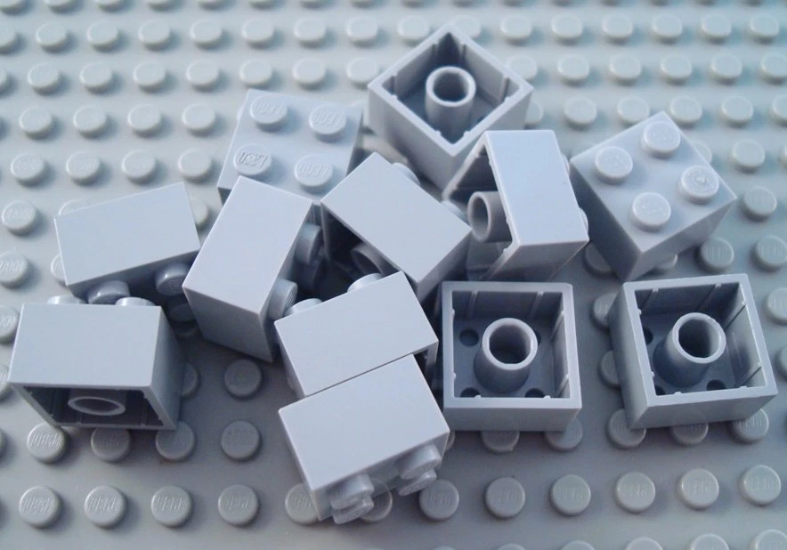 LEGO Lot of 12 Light Bluish Gray 2x2 Basic Building Brick Pieces - Image 1 of 1